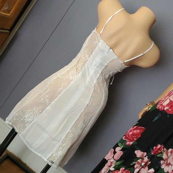 Traffic Stopping Super Sexy Sundress!!! - Picture 3 of 13